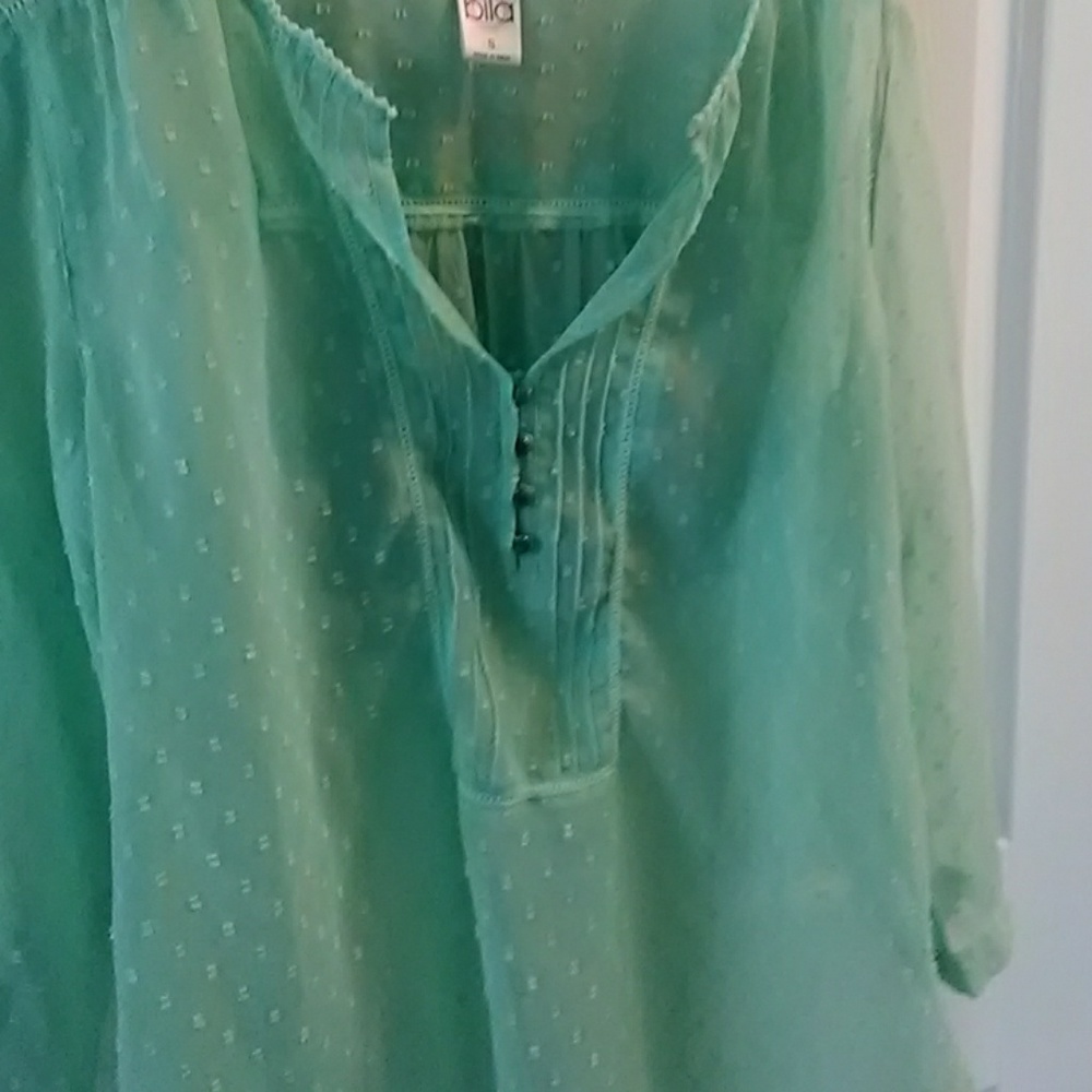 Green flowy dressy blouse
